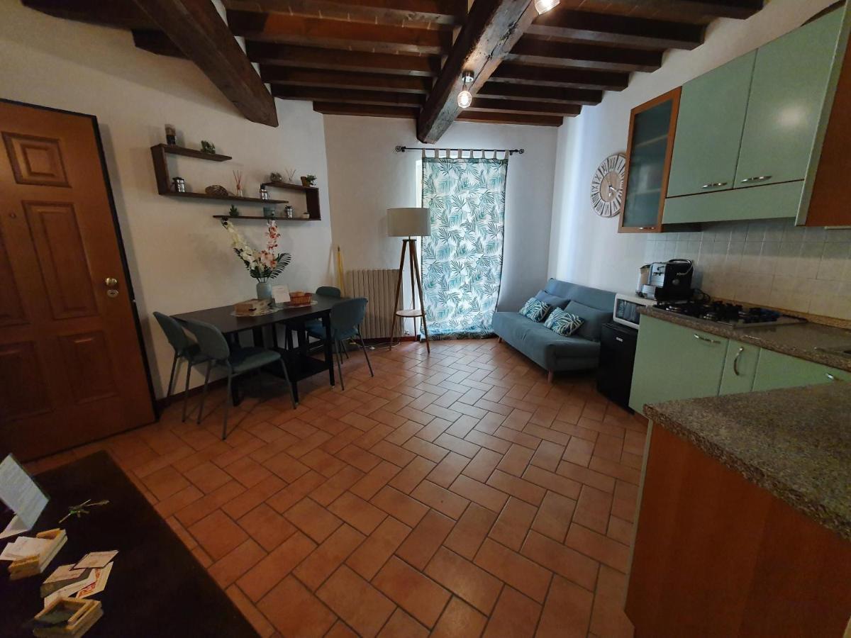 Mentana 14 Apartment ปาร์มา ภายนอก รูปภาพ