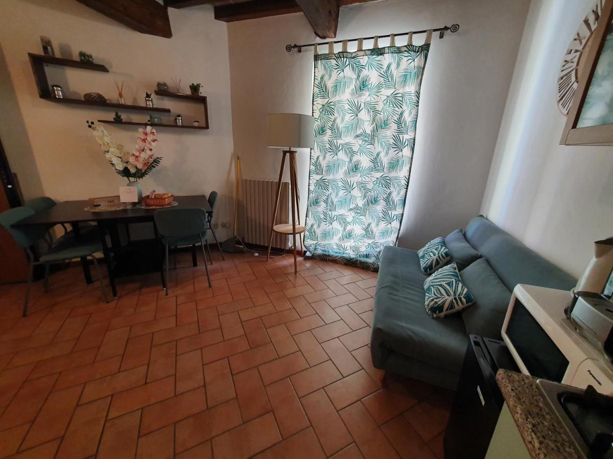 Mentana 14 Apartment ปาร์มา ภายนอก รูปภาพ